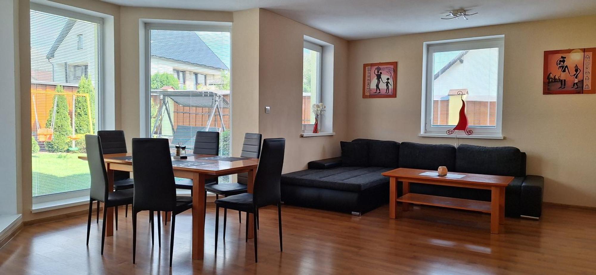 Vila Deluxe&Apartmány Riviéra Liptov Bešeňová Esterno foto