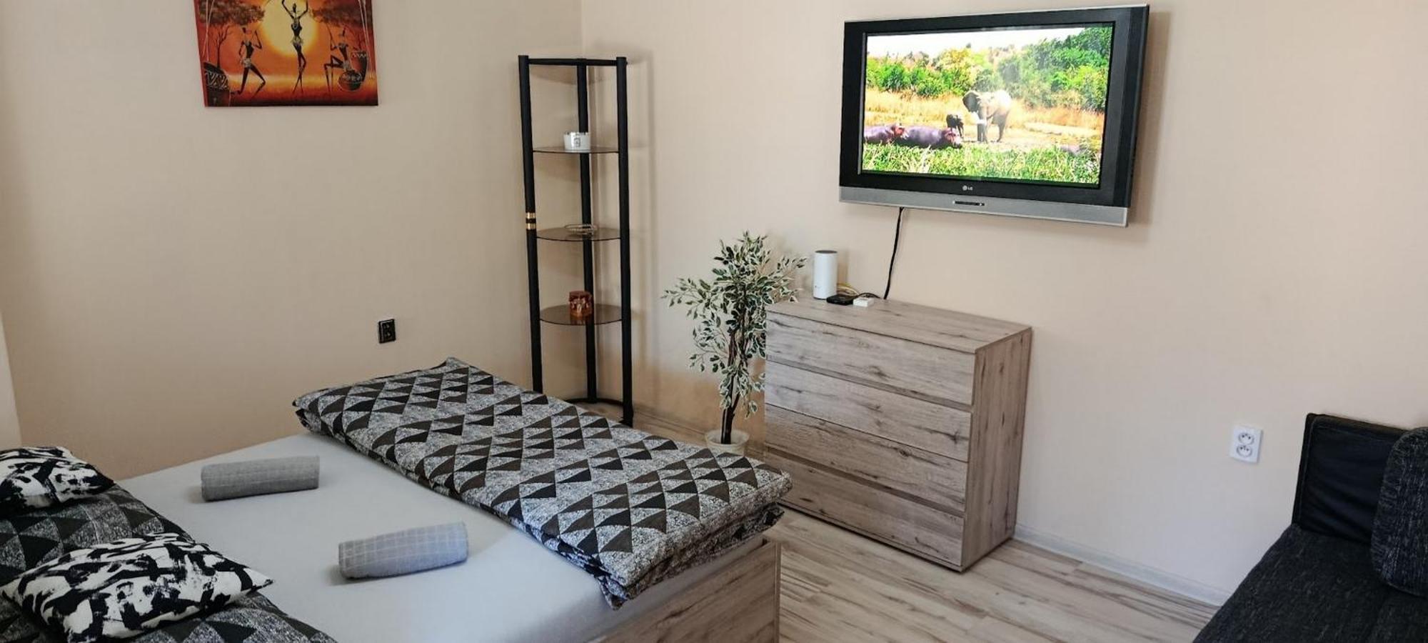 Vila Deluxe&Apartmány Riviéra Liptov Bešeňová Esterno foto